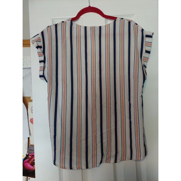 Rue21 Striped V-Neck Blouse With Zipper Detail Size L - Picture 3 of 3